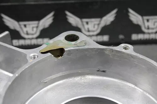 1997 1998 HONDA CR250R OEM RIGHT ENGINE CRANKCASE CRANK CASE 11100-KZ3-408 CRACK