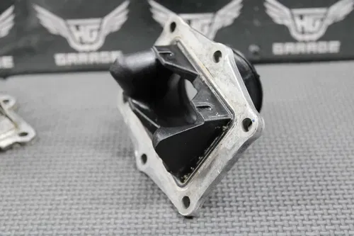 2001 HONDA CR250R OEM INTAKE BOOT INSULATOR REED BLOCK REEDS 16221-KZ3-L10