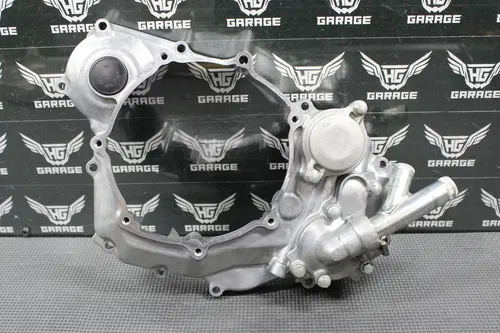 2019 YAMAHA 15-19 YZ250FX OEM RIGHT SIDE CASE INNER CLUTCH COVER WATER PUMP NICE