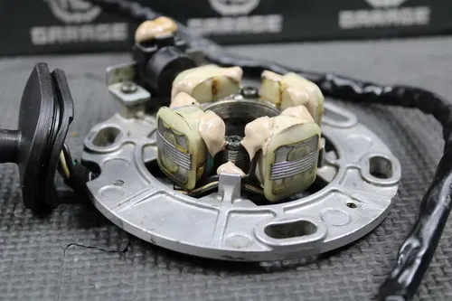 1999 99-05 YAMAHA YZ250 OEM STATOR MAGNETO GENERATOR ALTERNATOR 5CU-85560-10-00