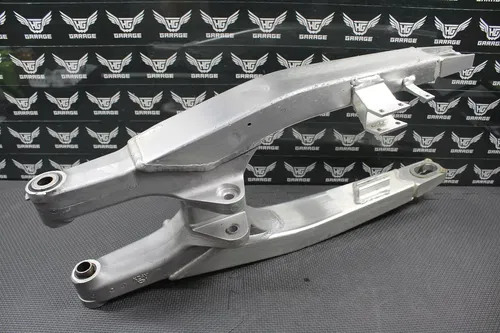 2002 2003 HONDA CR125R OEM SWINGARM SWING ARM SUSPENSION 52200-KZ4-J40 GOOD!
