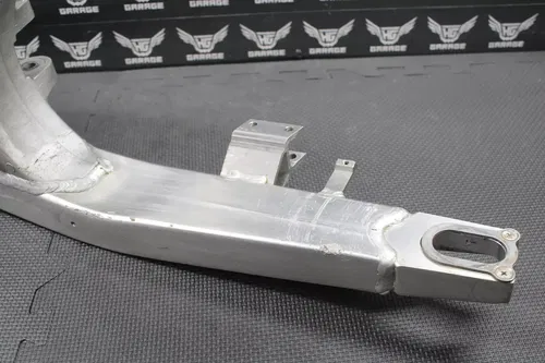 2002 2003 HONDA CR125R OEM SWINGARM SWING ARM SUSPENSION 52200-KZ4-J40 GOOD!