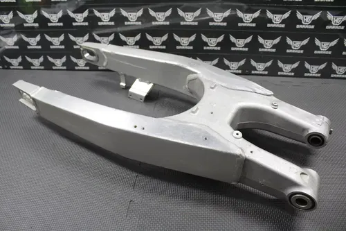 2002 2003 HONDA CR125R OEM SWINGARM SWING ARM SUSPENSION 52200-KZ4-J40 GOOD!