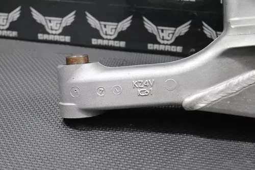 2002 2003 HONDA CR125R OEM SWINGARM SWING ARM SUSPENSION 52200-KZ4-J40 GOOD!