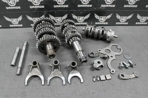 1985 HONDA CR125R OEM TRANSMISSION TRANNY TRANS GEARBOX GEARS SHIFT FOKRS NICE!