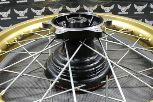 1986 HONDA CR250R CR500R OEM GOLD REAR BACK WHEEL RIM HUB 42601-KS7-000ZA NICE!!
