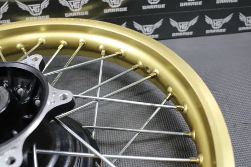 1986 HONDA CR250R CR500R OEM GOLD REAR BACK WHEEL RIM HUB 42601-KS7-000ZA NICE!!