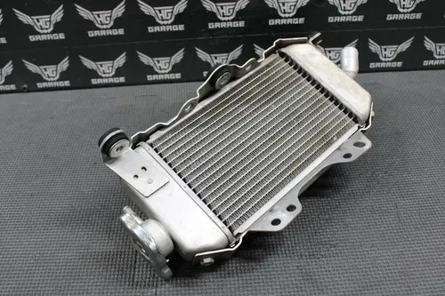 2009 KAWASAKI 09-14 KLX250S KLX250SF OEM RIGHT SIDE RADIATOR COOLER 39061-0184