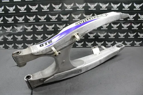 2010 09-11 YAMAHA YZ250F OEM SWINGARM SWING ARM REAR SUSPENSION 17D-22110-00-00