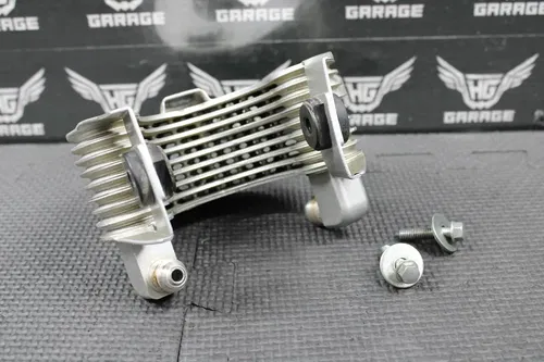 1996 96-04 HONDA XR400R OEM OIL COOLER BRACKET FRAME MOUNT 15600-KCY-671