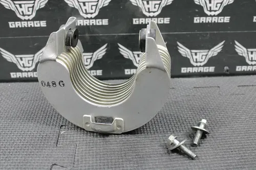 1996 96-04 HONDA XR400R OEM OIL COOLER BRACKET FRAME MOUNT 15600-KCY-671