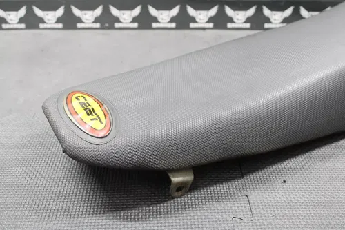 2001 HONDA CR125R CR250R OEM SEAT SADDLE FOAM PAN CEET COVER 77100-KZ3-J30