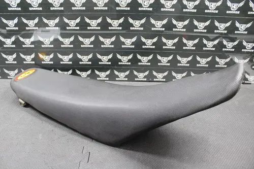 2001 HONDA CR125R CR250R OEM SEAT SADDLE FOAM PAN CEET COVER 77100-KZ3-J30