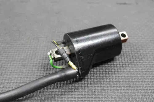 1996 HONDA 96-04 XR400R OEM IGNITION COIL SPARK PLUG BOOT WIRE 30500-HN1-003