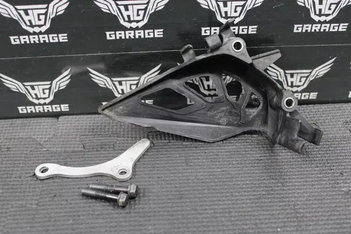 2015 10-17 HONDA CRF250R OEM FRONT SPROCKET COVER CASE SAVER CHAIN GUARD