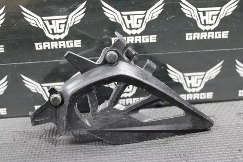 2015 10-17 HONDA CRF250R OEM FRONT SPROCKET COVER CASE SAVER CHAIN GUARD