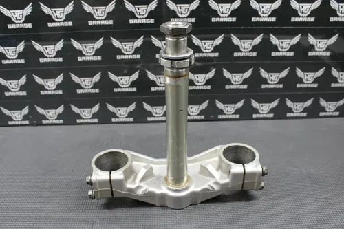 1997 SUZUKI 96-98 RM125 RM250 OEM FRONT FORKS CLAMP LOWER TRIPLE TREE STEM
