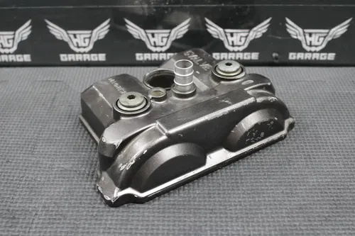 2010 2011 YAMAHA YZ250F OEM ENGINE CYLINDER HEAD VALVE COVER 17D-11102-10-00