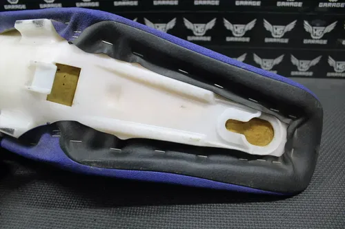 2004 YAMAHA YZ250F YZ450F OEM SEAT SADDLE FOAM PAN 5XD-24710-00-00 MINT!