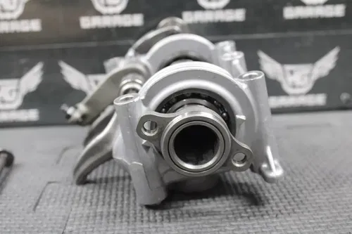 2002 HONDA CRF450R OEM CYLINDER HEAD CAMSHAFT HOLDER TOWER CAM ROCKER ARM NICE