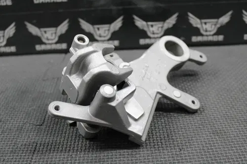 2013 HONDA CRF250R OEM NISSIN REAR BACK BRAKE CALIPER & BRACKET 43150-KRN-711