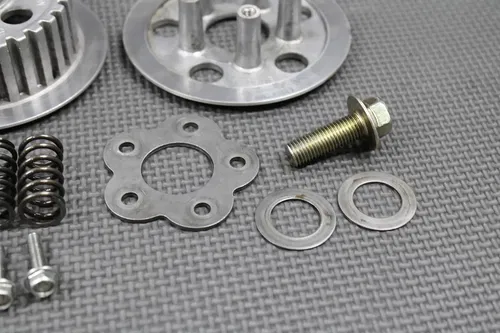 1985 KAWASAKI KX80 OEM COMPLETE CLUTCH W BASKET HUB PRESSURE PLATE 13095-1113