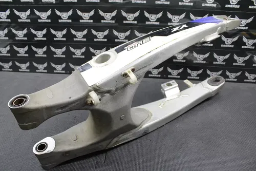 2003 2004 YAMAHA YZ125 YZ250 OEM SWINGARM SWING ARM SUSPENSION 5UN-22110-00-00