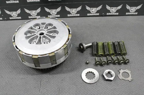2005 YAMAHA YZ450F OEM COMPLETE CLUTCH W PLATES BASKET HUB 5XD-16150-60-00 NICE!