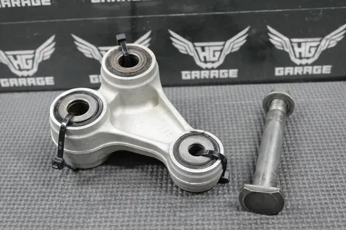 2018 18-20 SUZUKI RMZ450 OEM REAR SHOCK CUSHION LINKAGE LEVER ARM 62600-37880