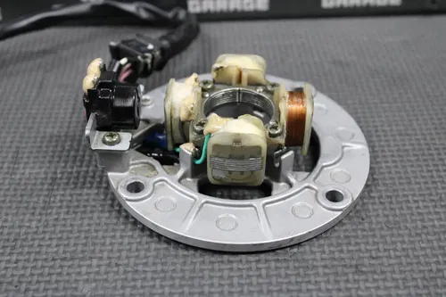 2005 YAMAHA YZ450F OEM STATOR MAGNETO GENERATOR ALTERNATOR 5XD-85560-09-00 GOOD!
