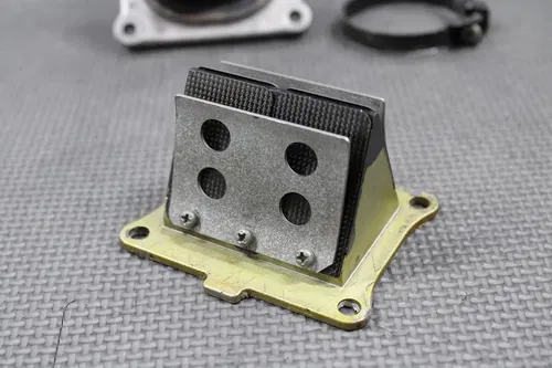 1999 HONDA CR125R OEM CARB JOINT INTAKE BOOT REED BLOCK VALVE 16221-KZ4-A10