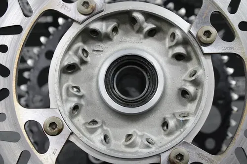 2013 SUZUKI 07-20 RMZ250 RMZ450 OEM REAR BACK WHEEL RIM HUB ROTOR 64111-35G30