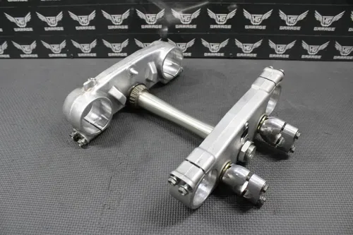 2004 04-07 HONDA CR125R OEM FRONT FORKS LOWER UPPER TRIPLE TREE STEM BAR CLAMP
