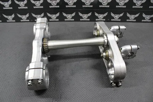 2004 04-07 HONDA CR125R OEM FRONT FORKS LOWER UPPER TRIPLE TREE STEM BAR CLAMP