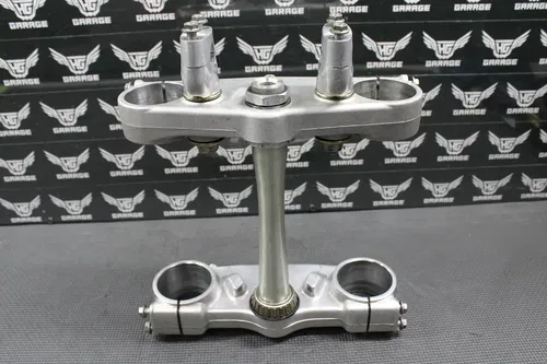 2004 04-07 HONDA CR125R OEM FRONT FORKS LOWER UPPER TRIPLE TREE STEM BAR CLAMP
