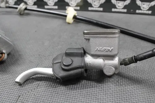 2000 SUZUKI 00-07 DRZ400 DRZ400E OEM FRONT BRAKE CALIPER MASTER CYLINDER NICE!