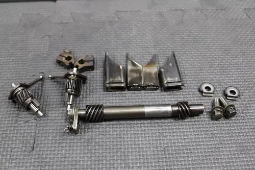 1997 93-97 HONDA CR125R OEM HPP POWERVALVE POWER VALVE PINION SHAFT VALVES ASSY