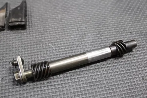 1997 93-97 HONDA CR125R OEM HPP POWERVALVE POWER VALVE PINION SHAFT VALVES ASSY