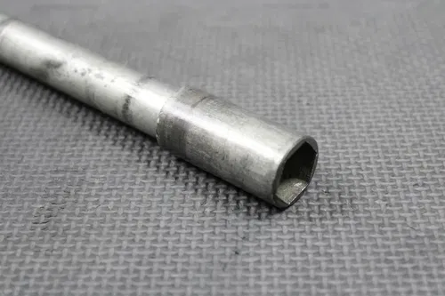 2002 HONDA 02-03 CR125R CR250R OEM FRONT WHEEL RIM AXLE PIVOT BOLT 44301-KZ4-J40
