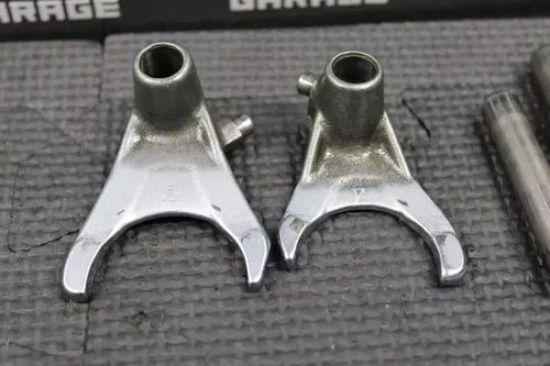 1993 YAMAHA YZ250 WR250 OEM TRANSMISSION TRANS GEAR SHIFT FORKS GUIDES 1 & 2
