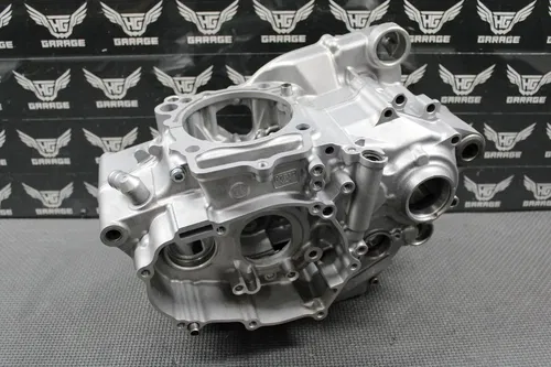 2020 YAMAHA 20-22 WR250F YZ250FX OEM LEFT RIGHT ENGINE CRANKCASE CRANK CASE NICE