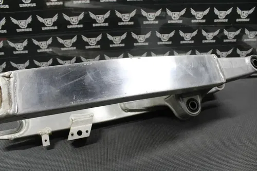 1999 SUZUKI RM125 RM250 MODEL X OEM SWINGARM SWING ARM SUSPENSION 61000-37E10
