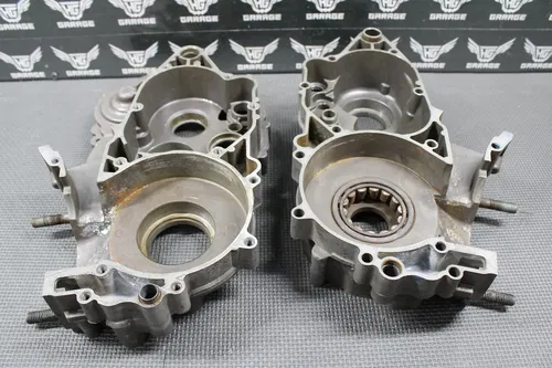 2004 KTM 03-16 250 04-07 300 OEM LEFT RIGHT ENGINE MOTOR CRANKCASE CRANK CASES