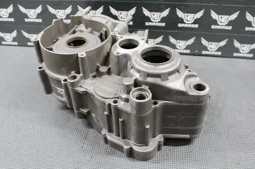 2004 KTM 03-16 250 04-07 300 OEM LEFT RIGHT ENGINE MOTOR CRANKCASE CRANK CASES