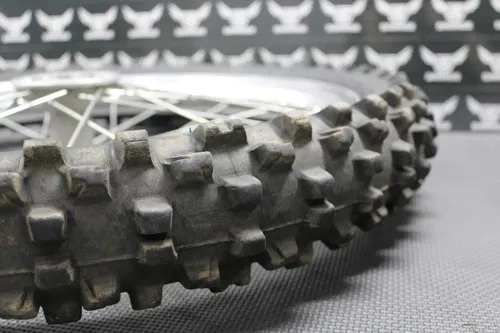 2002 02-07 HONDA CR125R OEM TAKASAGO FRONT WHEEL RIM HUB TIRE 44650-KZ4-820