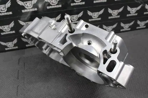 2002 02-10 YAMAHA YZ250 2STROKE OEM LEFT ENGINE MOTOR CRANKCASE CRANK CASE NICE!