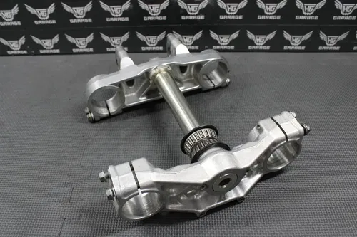 2000 SUZUKI 00-04 DRZ400 DRZ400E OEM FRONT FORKS TRIPLE TREE STEM BAR CLAMP NICE