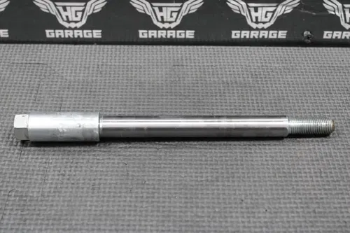 2002 HONDA XR200R 85-02 OEM FRONT WHEEL RIM AXLE PIVOT BOLT SHAFT 44301-KK0-770