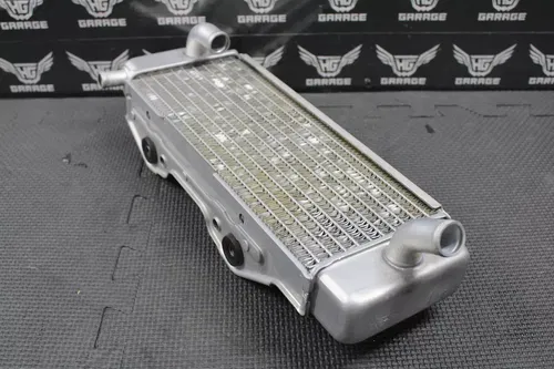 2005 KAWASAKI KX250F OEM LEFT RIGHT RADIATOR SET RADIATORS SHROUDS LOUVERS GOOD