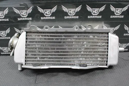 2005 KAWASAKI KX250F OEM LEFT RIGHT RADIATOR SET RADIATORS SHROUDS LOUVERS GOOD